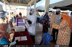 Pejabat pelajaran daerah kuala berang. Suntikan Vaksin Untuk Frontliners Bermula Trdi News