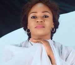 Piesie Esther Archives