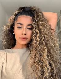 Curly hairtyle for long hair, hair curly curls waves, curl for very long hair, hair long styles messy. Superior Look Of Curly Hairstyles For Long Hair In 2020