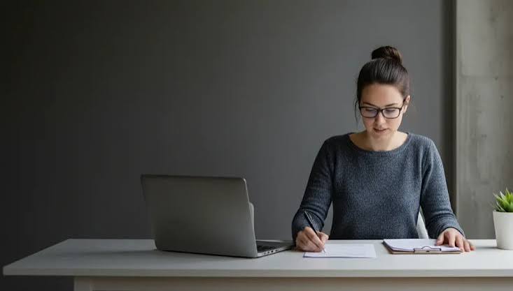 10 Best AI Prompt Evaluator Jobs From Home (2026 Real Guide)