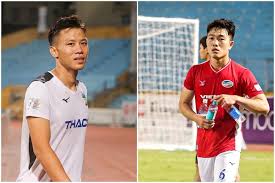 Trung vệ quế ngọc hải cùng bà xã dương thùy phương và con gái sunny dọn về ở nhà mới trước thềm tết nguyên đán. Quáº¿ Ngá»c Háº£i Va Xuan TrÆ°á»ng Ä'á»•i Ao Cho Nhau