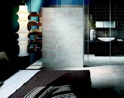 In un certo senso la cabina è l'evoluzione di quella che un tempo, nelle case signorili, era la stanza guardaroba. Camera Da Letto Con Bagno E Cabina Armadi Rifare Casa