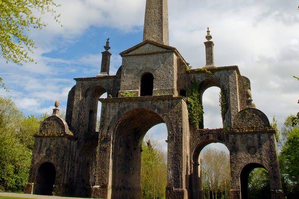 Essential Guide: Royal Follies