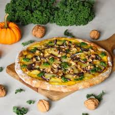 Pizza Courge Butternut Mozza Champignons Et Pesto De Chou Kale Des Recettes Bio Et Responsables Recette Choux Kale Chou Kale Recette Courge Butternut