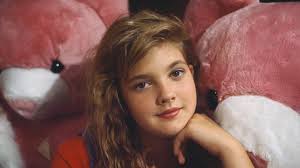 Drew Barrymore: Fêtes, drogue, alcool... la jeunesse sacrifiée de l'actrice 