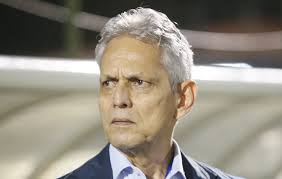 REINALDO RUEDA⚽🗣️ " No es culpa de los ausentes" Rueda afirmó que el  equipo debe dejar atrás el miedo a triunfar y mostrar personalidad en el  próximo partido. Señaló que algunos jugadores