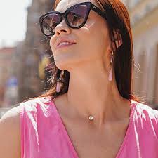 Neredzamā kaklarota ar kristālu 8mm