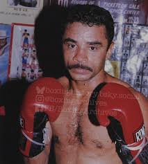 El Orgullo de Puerto Rico" Wilfredo Vázquez, 1980s and 90s three-division  world champion and top class boxer-puncher. #boxing #history #boxeo #boxe  #boxen #historia #oldschool #vintage #throwback #classic #boxingheads  #boxinglife #boxingtraining ...