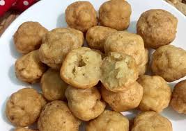 500 g daging ayam 250 g udang kupas 4 siung bawang putih 2 batang daun bawang, iris kasar es batu 350 g tepung kanji 2 butir telur ayam 11/2 baking powder 1 sdt kecap asin 1 sdt kecap ikan 1 sdt kaldu. Resep Bakso Goreng Ayam Tanpa Ribet Resep Dapur Mama