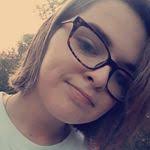 Amber Cumbie's Instagram, Twitter & Facebook