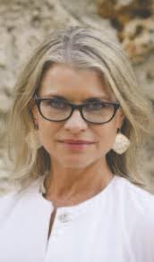 Dorian stalls over Bahamas