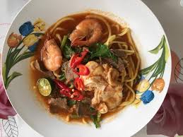 Masukkan daun sawi dan kubis berserta bancuhan tepung jagung. Resepi Mee Bandung Paling Menyelerakan Iluminasi