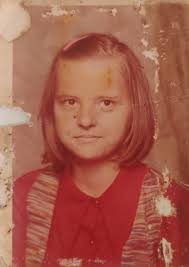 Change background of mom photo?