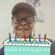 When Meeka sees water.. Her wolf side comes out! 🐺🌊😂