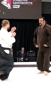 Ghim Của Anthony Simmons Trên Steven Seagal