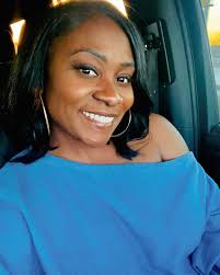 Brittney Nicole Speed Waiters (@brittneyswaiters) • Instagram photos and  videos