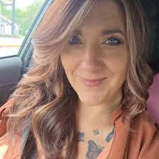 Christine Wands's Instagram, Twitter & Facebook