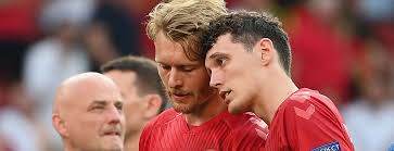 Dänemark hat noch keinen punkt, mit einem sieg gegen russland ist aber noch die qualifikation fürs achtelfinale drin. Avtw8pbyk53dsm