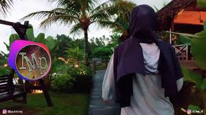 Dalam tradisi sunda masa lalu, instrumen angklung sebenarnya memiliki fungsi ritual keagamaan ûò untuk mengundang dewi sri (dewi padi lambang kemakmuran) agar turun ke bumi dan memberikan kesuburan pada padi. Download Musik Angklung Sunda Mp3 Mp4 3gp Flv Download Lagu Mp3 Gratis