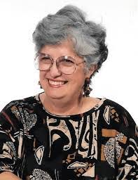 Betty Folk's Instagram, Twitter & Facebook