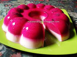 Resep puding buah mangga ini segar dan cocok untuk buat buka puasa. Berbagi Resep Masakan Resep Puding Buah Naga Merah Lapis Susu