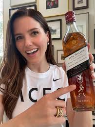 Images tagged with sophia bush, wear angel city, jane walker