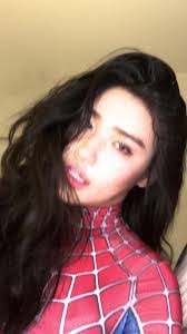 Hannah Souza's Instagram, Twitter & Facebook