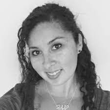 Roslyn Rivers's Instagram, Twitter & Facebook