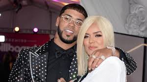 313 likes · 1 talking about this. Karol G Y Anuel Aa Grabaron Una Nueva Cancion Durante La Cuarentena Video