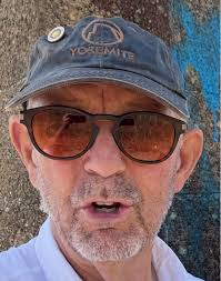 Once again because many folks keep asking me to post more frequently. If  redundant for some, please scroll past. Here are some of the latest Pilgrim  dolls I make here in Santiago.