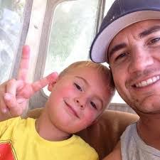 Shane Roy's Instagram, Twitter & Facebook