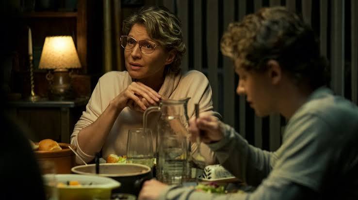 Why 'Midnight Mass' Didn't Use VFX for Those Transformations