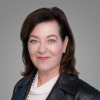 Martha Hallman's Instagram, Twitter & Facebook