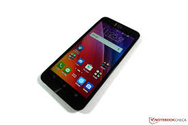 Test Asus ZenFone Selfie ZD551KL ...