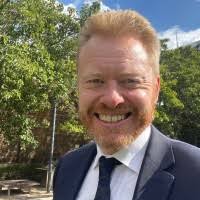 50+ perfiles de «Pettitt»