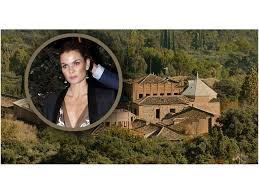 We did not find results for: La Quinta De Mirabel De La Pelicula De Almodovar Y La Visita De Warhol A La Boda De Alejandra De Rojas Y Beltran Cavero