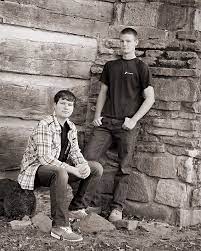 Senior Guys Best Friends To See More Go To Www Loricarpenterphotography Com Friend Pictures Boys Best Friend Pictures Boy And Girl Friend Senior Pictures