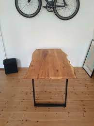 esstisch eiche massivholzplatte tisch massiv baumkante rustikal in berlin kopenick ebay kleinanzeigen in 2021 esstisch eiche haus deko tisch