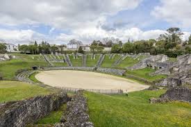 The presence of jews in saintes in 1236, when the jews of the whole province of saintonge, or perhaps only those of saintes, were. Sauvons Notre Patrimoine Amphitheatre De Saintes