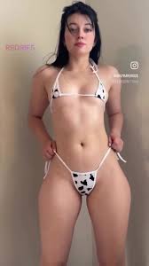 Lillie bass🤤🔥 | rtiktokthots on Gifsauce