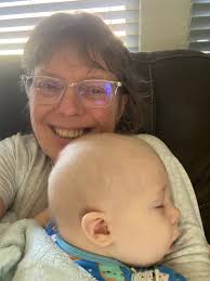 Spending the day with the only man in my life that makes my heart go pitter  patter❤️❤️. He's just so squeezable! Thank you Taylor Morgan Roberts for  this Pic! Thank you Jessica