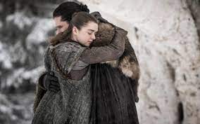 Enter the world of game of thrones with official maps of the seven kingdoms and interactive family trees that capture the rich backgrounds of the characters and locations featured in the hbo series. CaÅ£i Oameni S Au Uitat La Premiera Ultimului Sezon Game Of Thrones Si Care A Fost Cea Mai ComentatÄ ScenÄ Pe Twitter