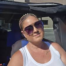 Custom cake order for 180 guests with multiple flavors?