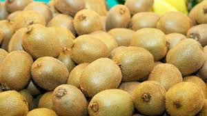 Du willst mit sicherheit viele informationen über dieses produkt. Kiwi Die Vitaminbombe Aus Neuseeland Kiwi Rezepte Hintergundinfos Living At Home