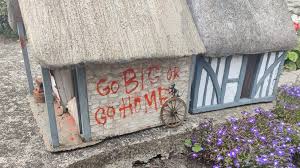At canvas art rocks you will find a lot of banksy artwork for sale. I Ne39j4pkcsem
