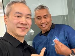 Air Selangor (PJ) wonderful staff n hospitality n helpful.. Tqvm 😘 Master Chris  Leong Performed TIT TAR Method to his fans who Spotted Master Chris  Anywhere Anytime (Part2) 07/10/2025 😁😊🇲🇾😘🥳😄😗 Interested in