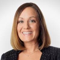 Sarah Vara's Instagram, Twitter & Facebook