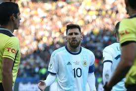 Argentina are set to open their 2021 copa america campaign on monday, 14th june we will have the full match highlights of argentina vs chile right here after the game is over. Argentina Vs Chile I Don T Understand What Messi Did To Get Red Scaloni Backs Captain And Slams Var Use At Copa America Goal Com