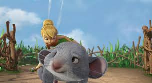 De La Poudre De Fees Pour S Envoler Avec Clochette Disneyphile