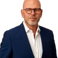 100+ profiler som matchar ”Søderstrøm”